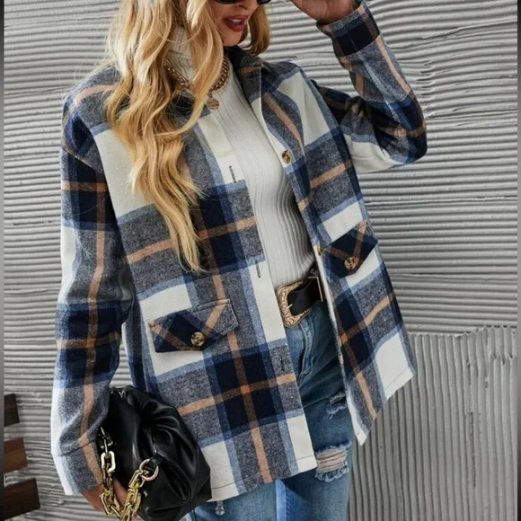 Comfy Oversized Plaid Button Down Jacket - Picture 4 of 13